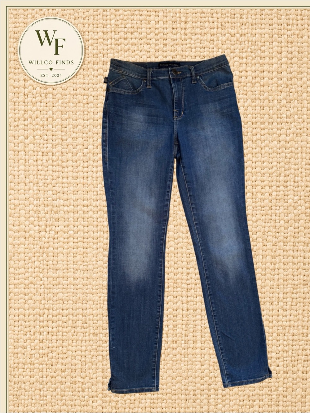 Rock & Republic Jeans Women’s 10 Straight Leg Side Slit Hem Medium Wash